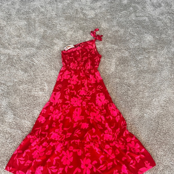 Floral Red Dress - Picture 3 of 4